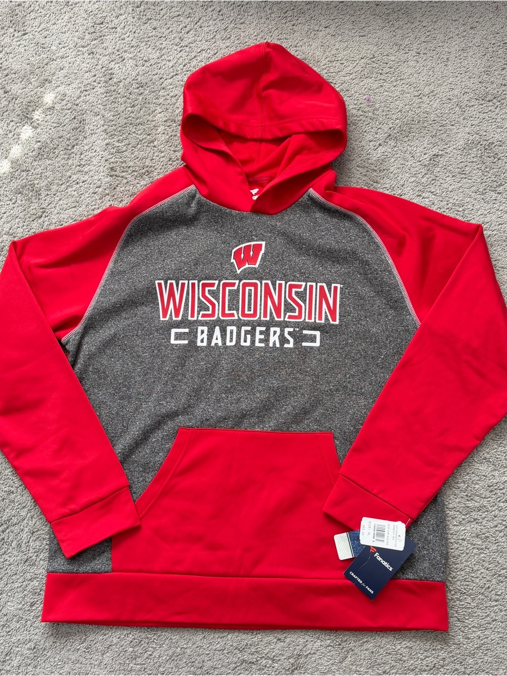 NWT Fanatics Wisconsin Badgers Hoodie Sweatshirt Mens XL Red Heather Gray